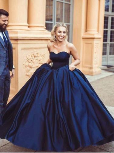 Ball Gown Prom Dresses Swee...