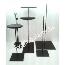UNIVERSAL-MASK-STAND-soccles-supports-sokkels-mask-custom-made-stands
