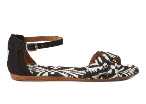 Black Woven Women's Correa ...